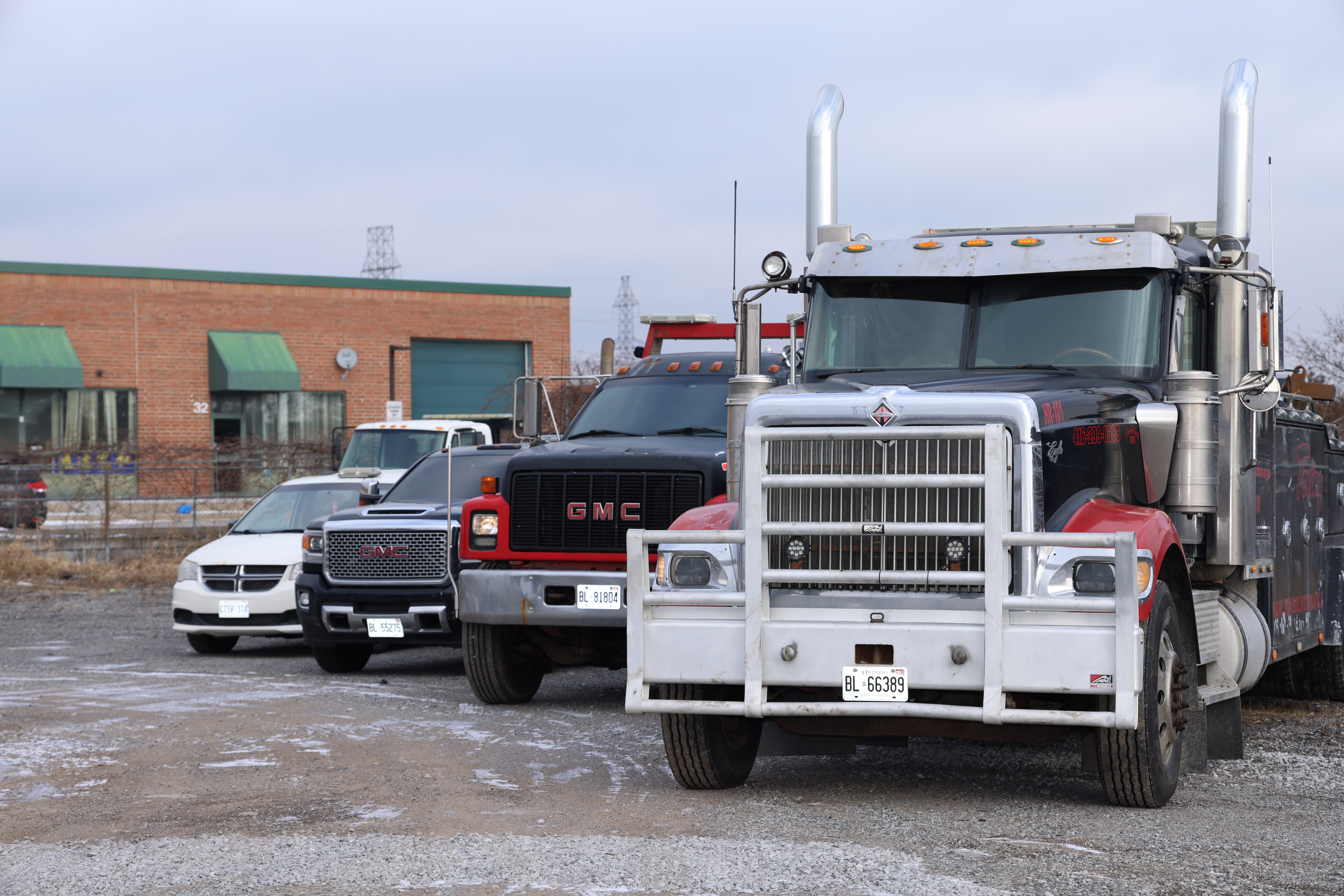 Williams Towing - 24/7 Emergency Highway Assistance in Toronto | Williams Towing