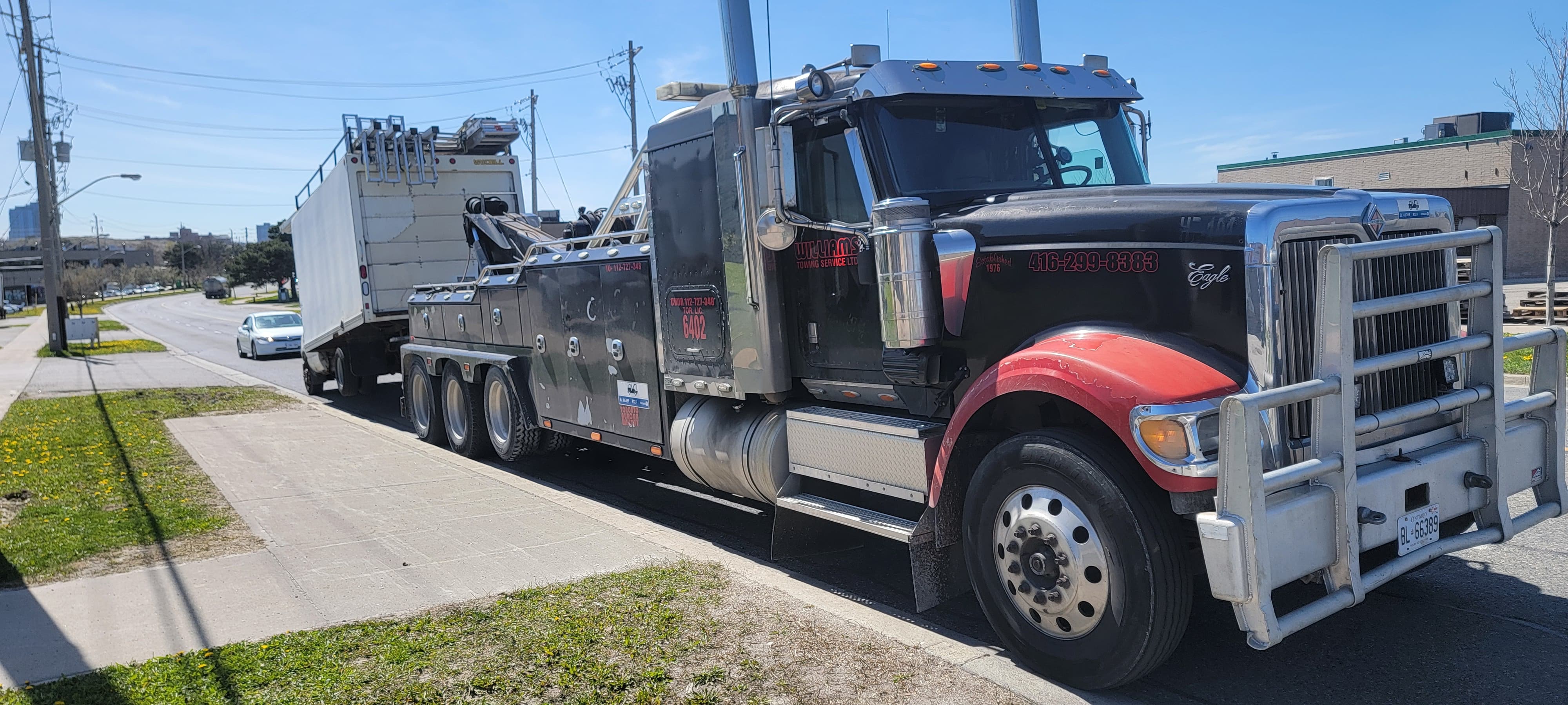 Essential Towing Safety Tips for Drivers in Scarborough, GTA